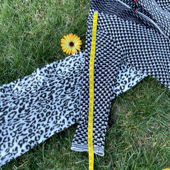 ๐บ Creazioni Effect; NICE Designer Black/White Long Sweater in Misses Size XL! - Picture 11 of 12